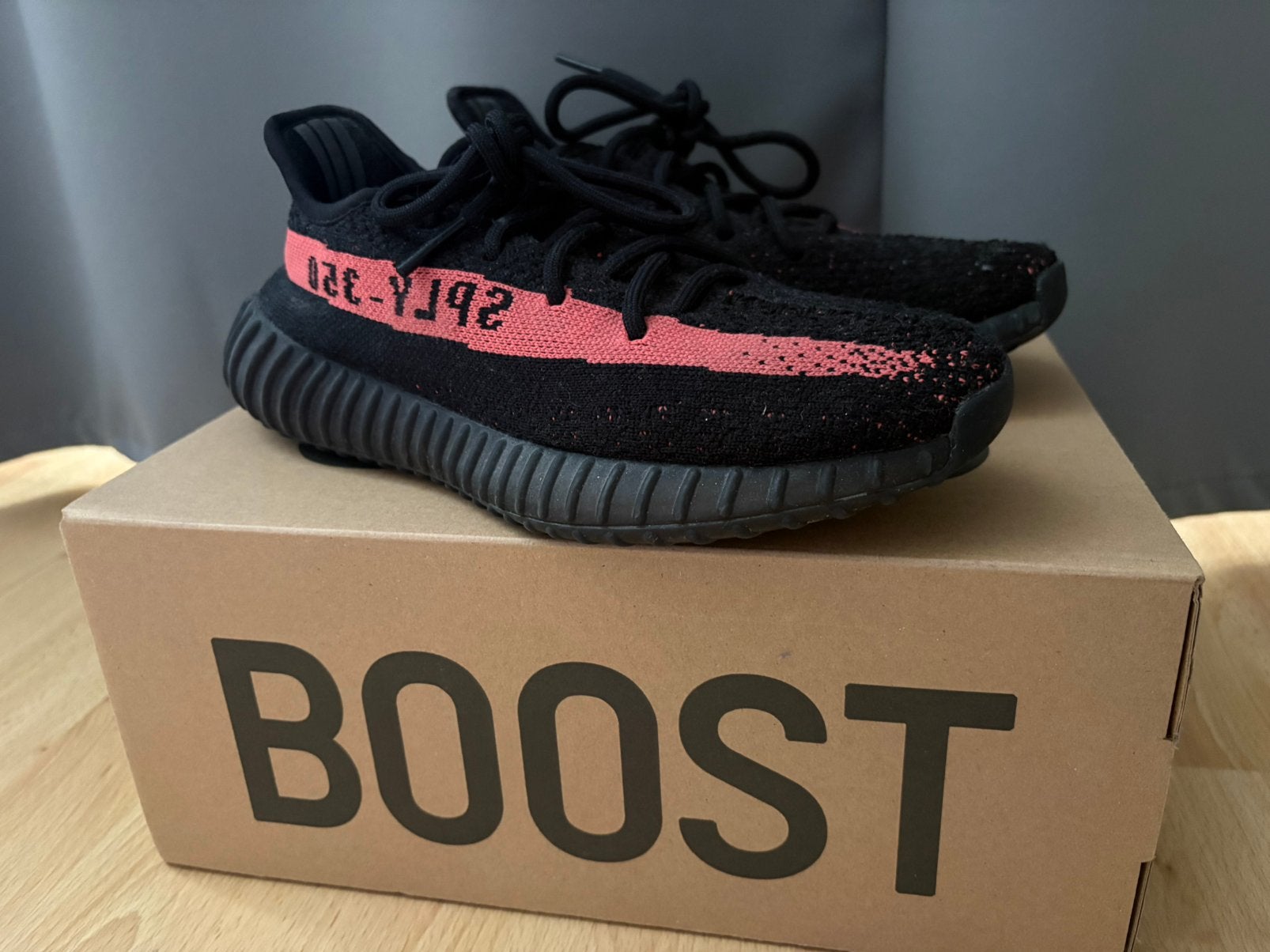 Yeezy boost 350 v2, Ophalen of Verzenden, Sneakers of Gympen