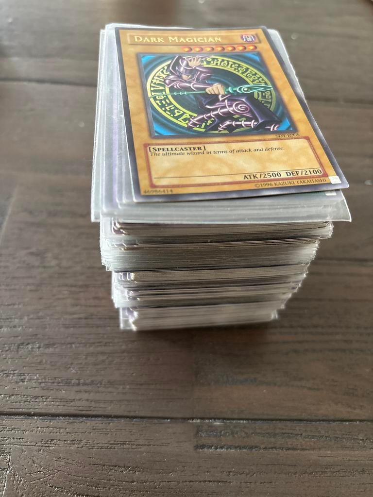 Yu-Gi-Oh! Kaarten - Dark Magician en meer, Ophalen of Verzenden, Zo goed als nieuw, Meerdere kaarten