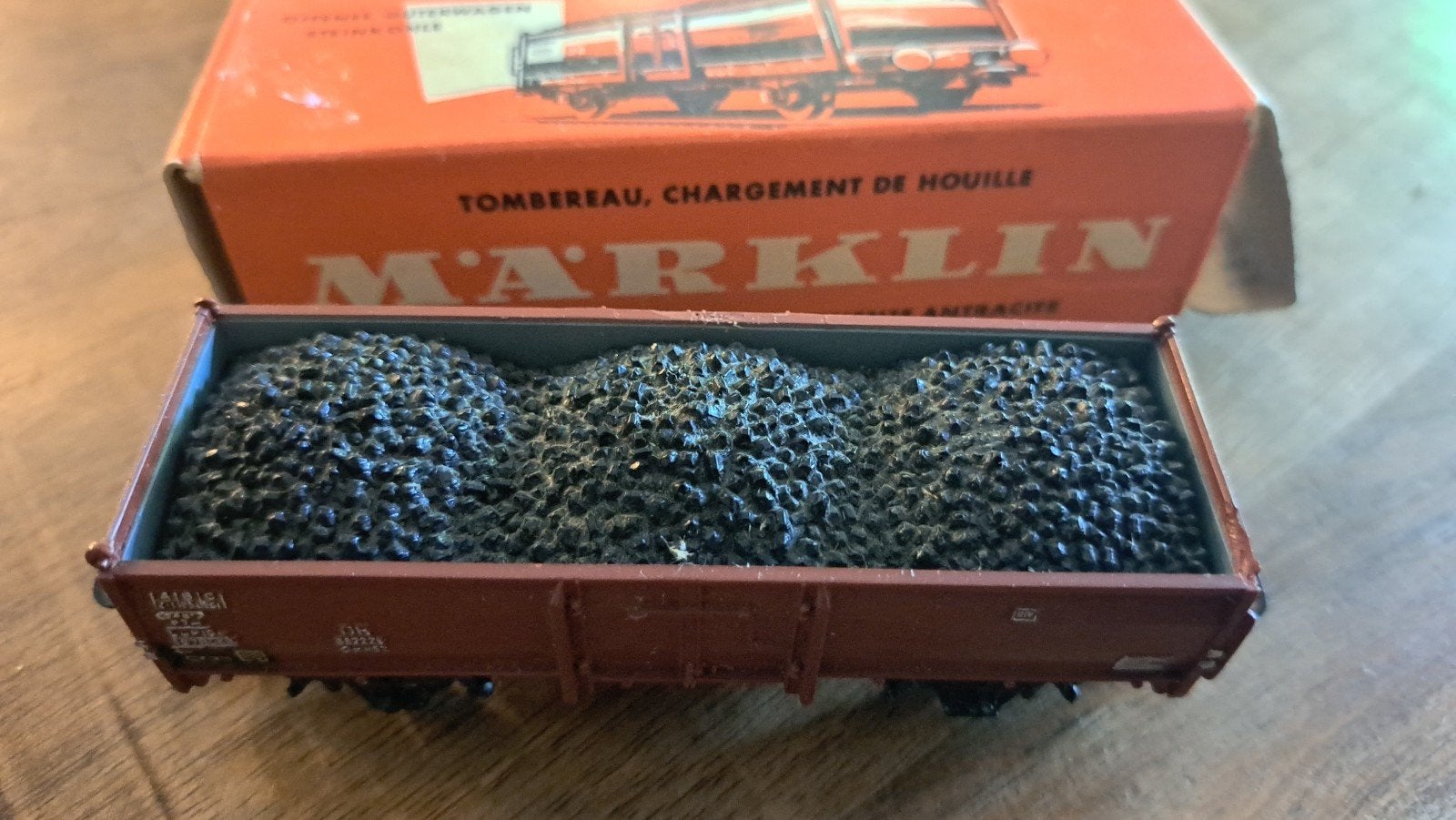 Märklin Kolenwagon met lading - met lichte beschadiging, Wisselstroom, Gebruikt, Wagon, Ophalen of Verzenden