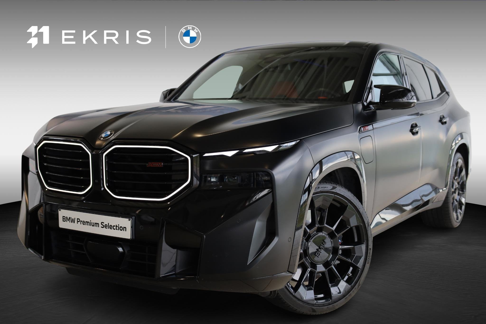 BMW XM Label Red | Driving Assistant Professional | Bowers &