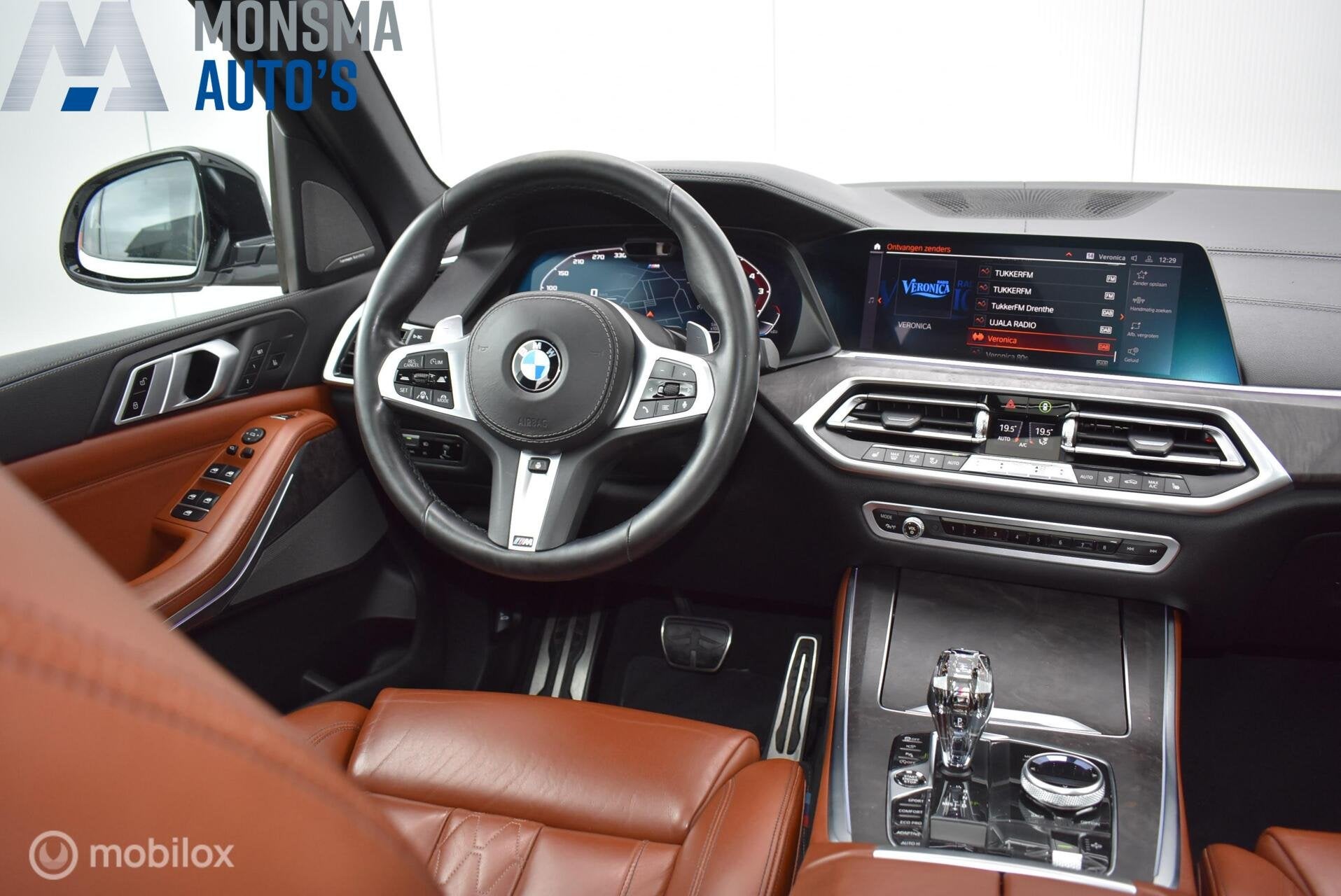 BMW X5 xDrive40i M-Performance Mineralweiß Pano Nappa HUD S, Auto's, Automaat, Gebruikt, Vierwielaandrijving, 129 €/maand