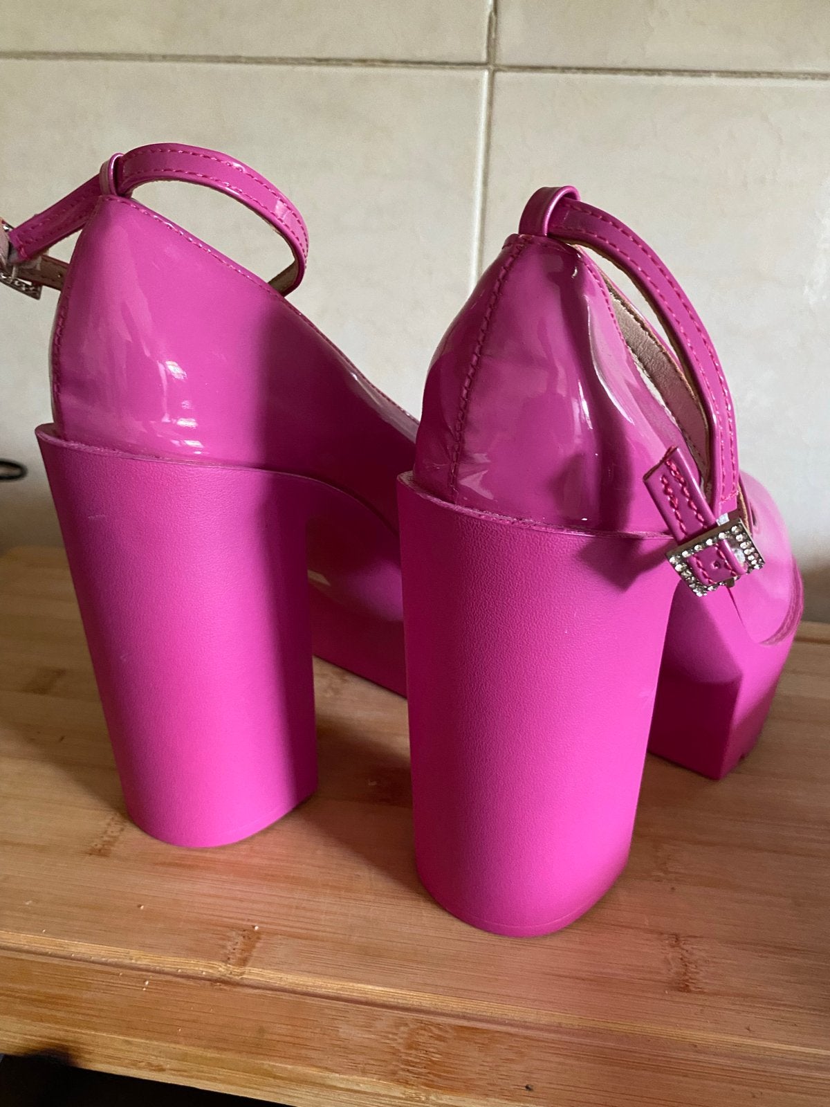 Roze Mega Hoge Hak Pumps Maat 42 (valt als 41), Ophalen, Zo goed als nieuw, Roze, Pumps