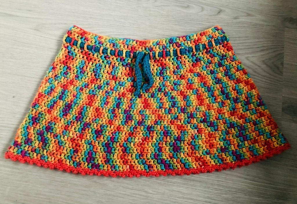 Meisjes regenboog rok gecrochet maat 104/110 (3–4 jaar), Ophalen of Verzenden, Meisje, Jurk of Rok