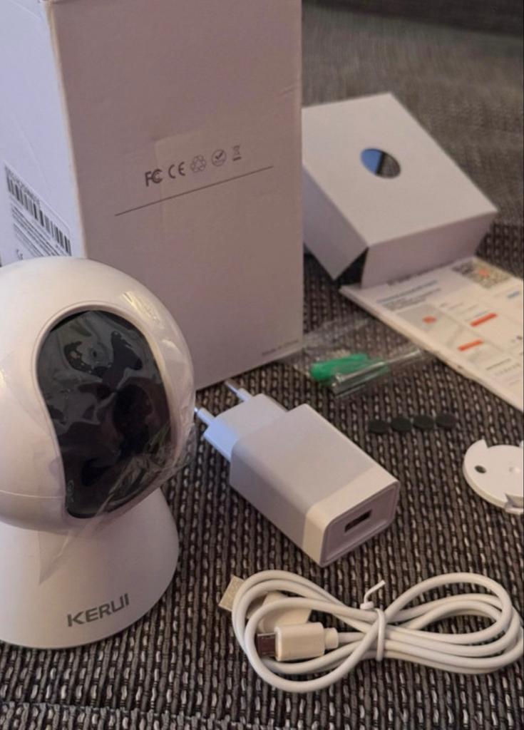 3 Smart Camera, Ophalen of Verzenden, Zo goed als nieuw, Binnencamera