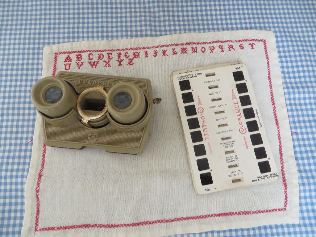 Colorelief stereo kijker, Ophalen of Verzenden, Gebruikt, 8 tot 12x, Overige typen