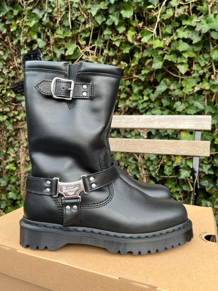 Dr. Martens Anistone Hi zwart maat 43, Hoge laarzen, Dr. Martens, -, Zwart