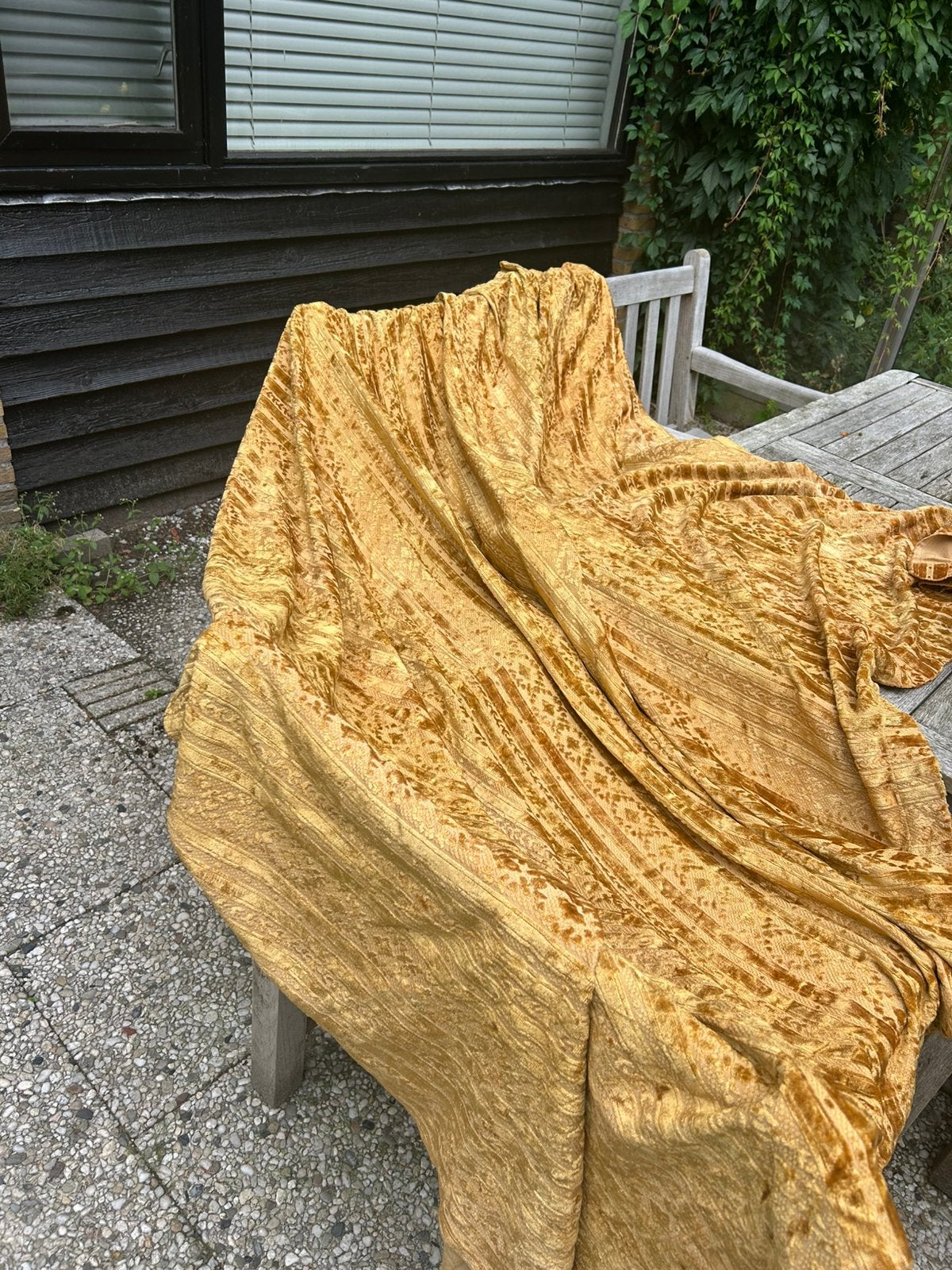 Goud-kleurig velours vintage gordijn, Ophalen, Gebruikt, Fluweel, 186 cm