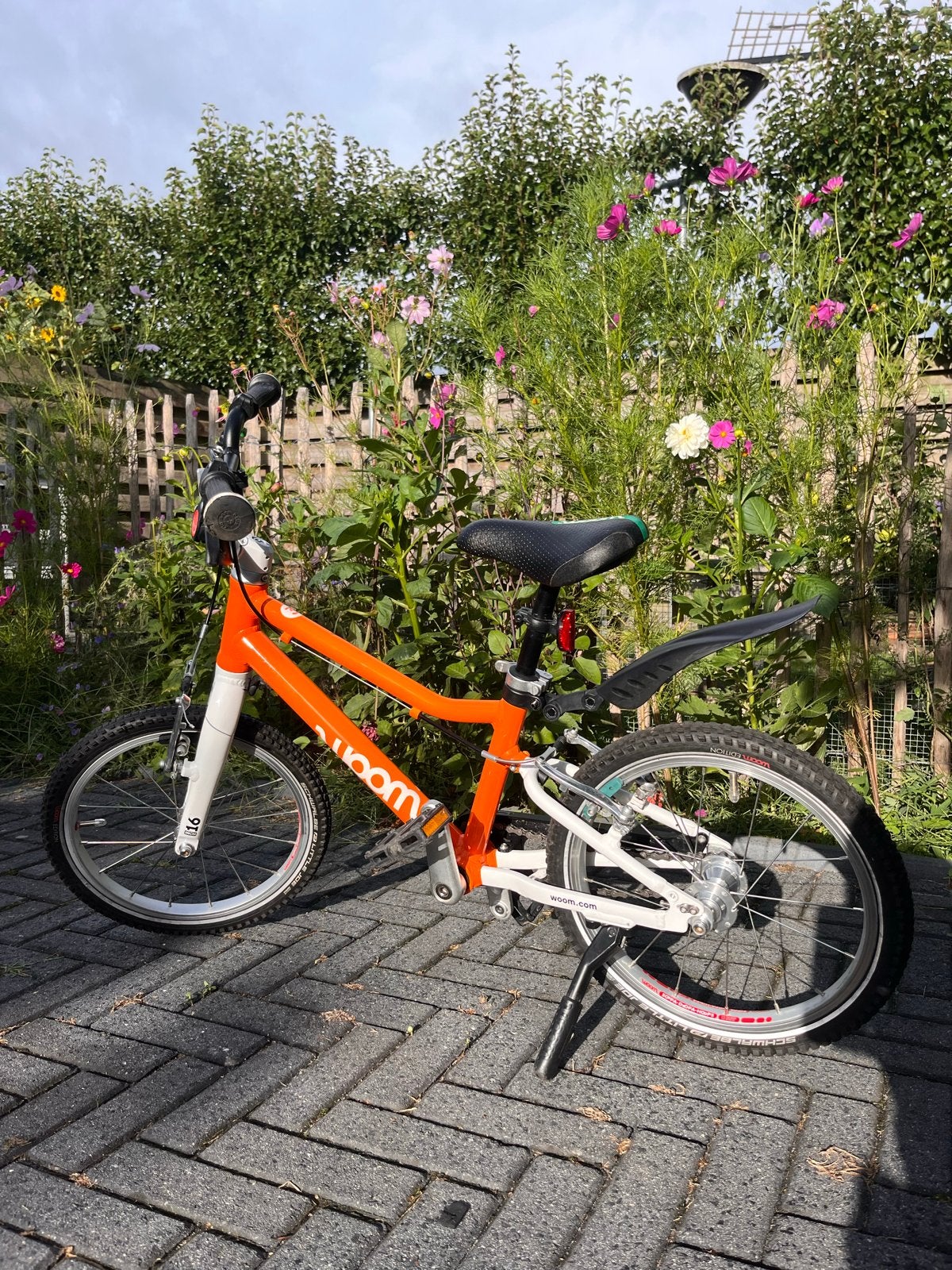 Woom 3 lichtgewicht kinderfiets 16 inch - Oranje, Fietsen en Brommers, Fietsen | Kinderfietsjes, Ophalen, Zo goed als nieuw, 16 tot 20 inch