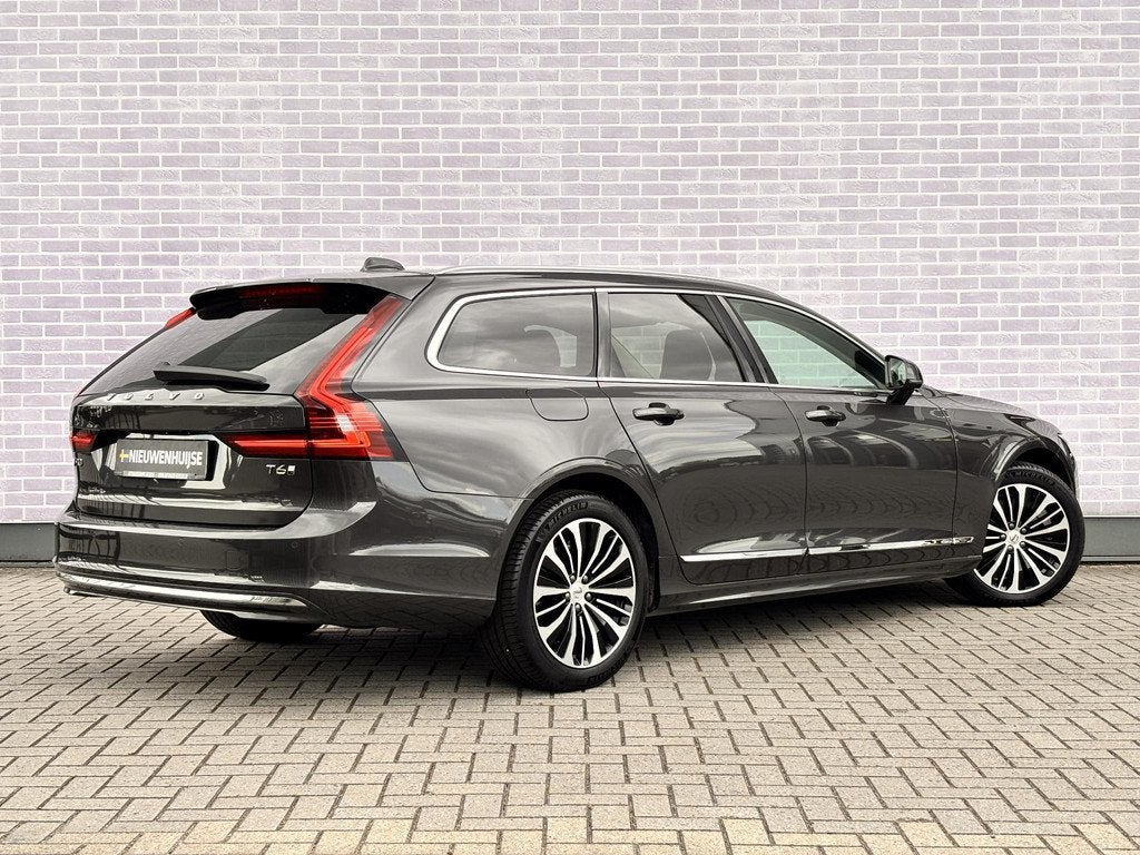 Volvo V90 2.0 T6 Plug-in Hybrid AWD Core Bright | PHEV Long, Auto's, Volvo, 12 maanden, Euro 6, 4 cilinders, 180 min