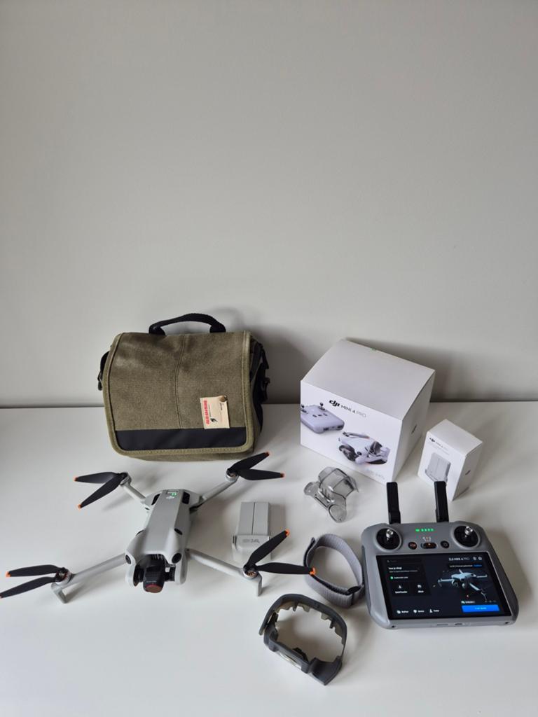 DJI Mini 4 Pro met RC 2 Smart Controller, Audio, Tv en Foto, Drones, Ophalen, 30 tot 45 minuten, Cameradrone, Extra accu('s)