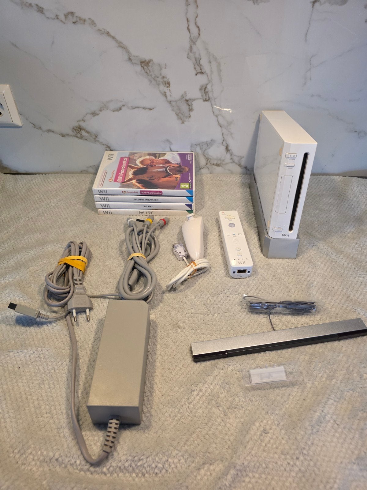 Nintendo Wii complete set met 4 games, Ophalen of Verzenden, Gebruikt, Met 1 controller, Met games