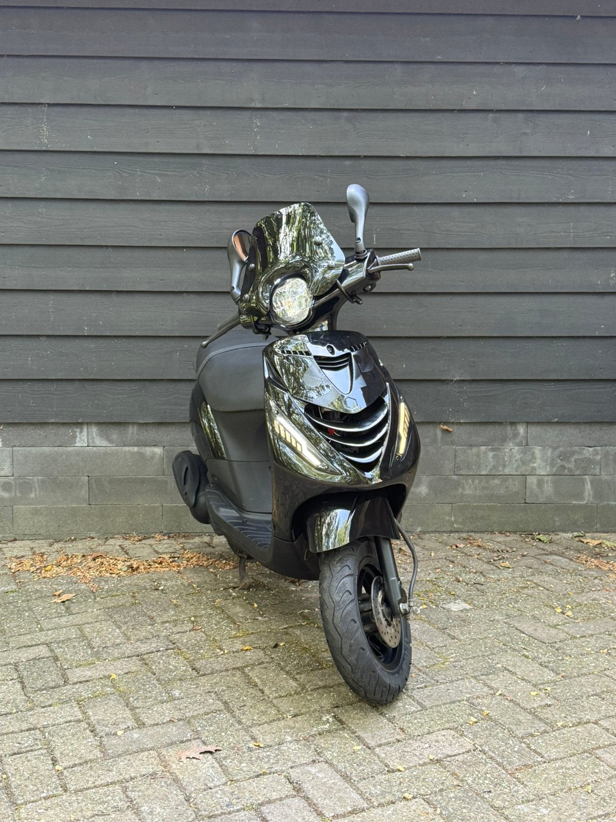 Piaggio Zip 4T | BROM | LED | Goed onderhouden, Fietsen en Brommers, Scooters | Piaggio, Ophalen, Zo goed als nieuw, Benzine, Zip