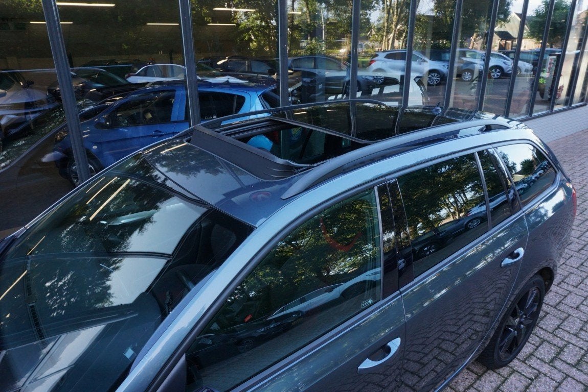 Skoda Octavia Combi 1.5 TSI Greentech Sport Business Pano/Tr, Auto's, Skoda, Stof, Gebruikt, Euro 6, 150 pk