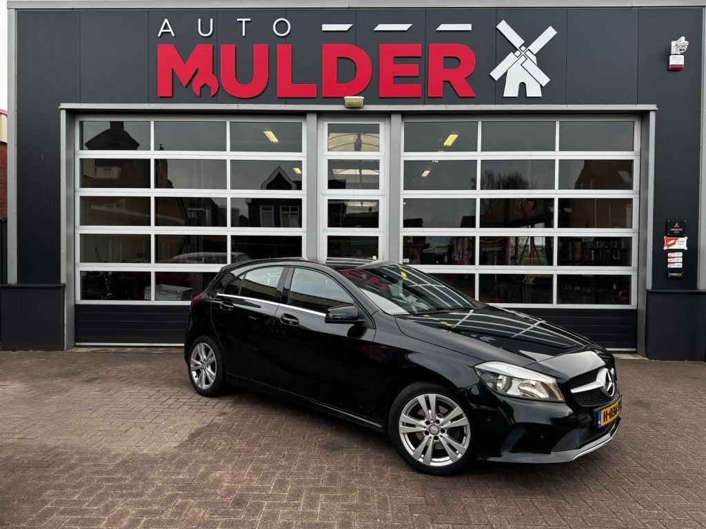 Mercedes-benz A-KLASSE 180 BUSINESS / NAVI / PDC / LED / STO, Auto's, Voorwielaandrijving, Electronic Stability Program (ESP)