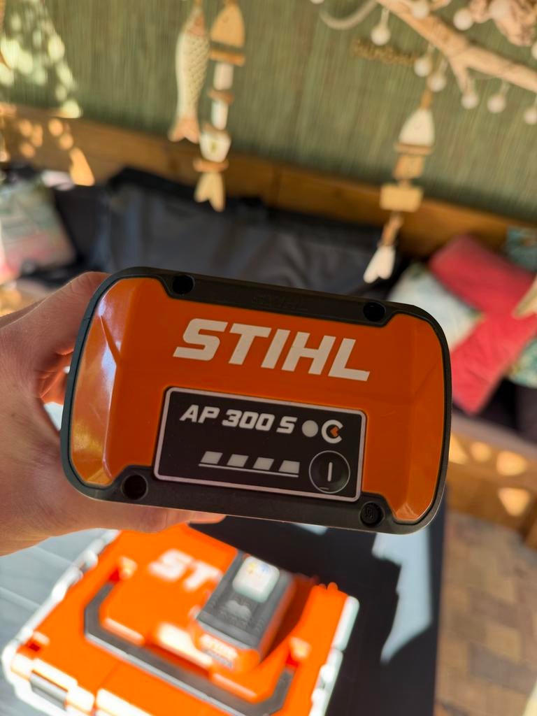 Stihl AP 300S Accu's - Zo goed als nieuw, Ophalen, Zo goed als nieuw