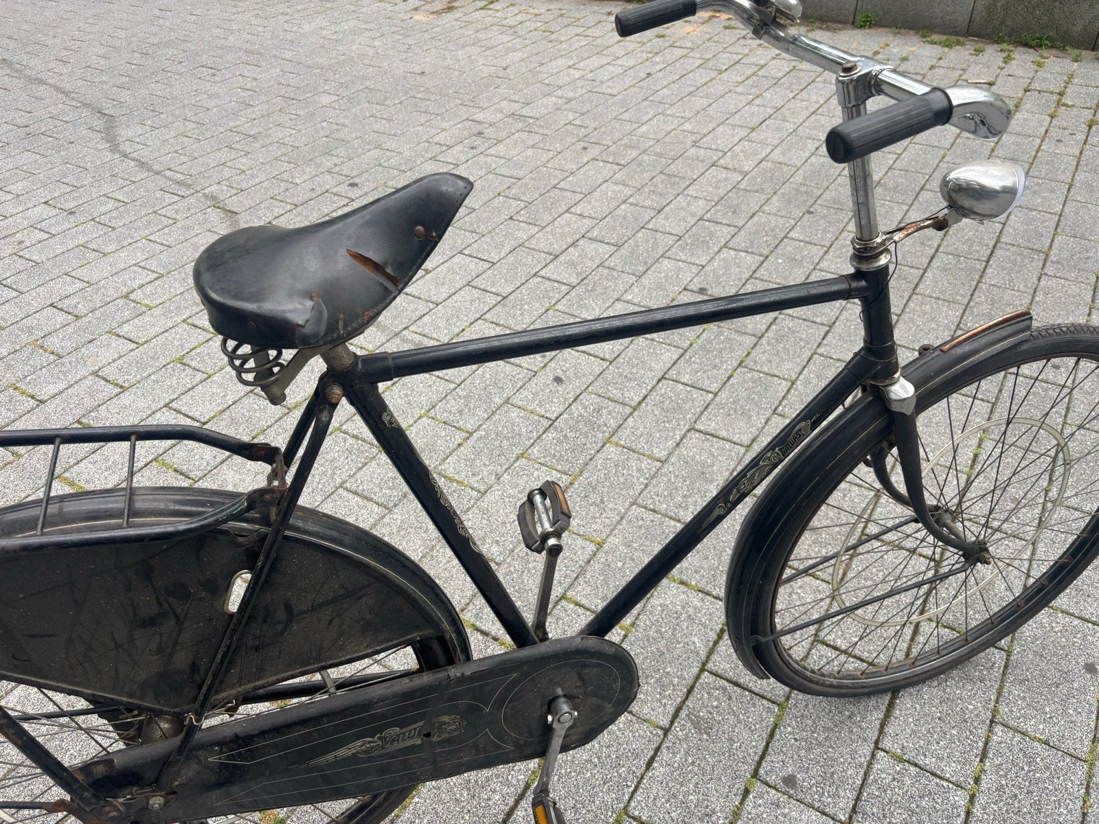 Vintage Zwarte Herenfiets - Klassiek Model, 56 cm of meer, Ophalen of Verzenden, Gebruikt, Terugtraprem