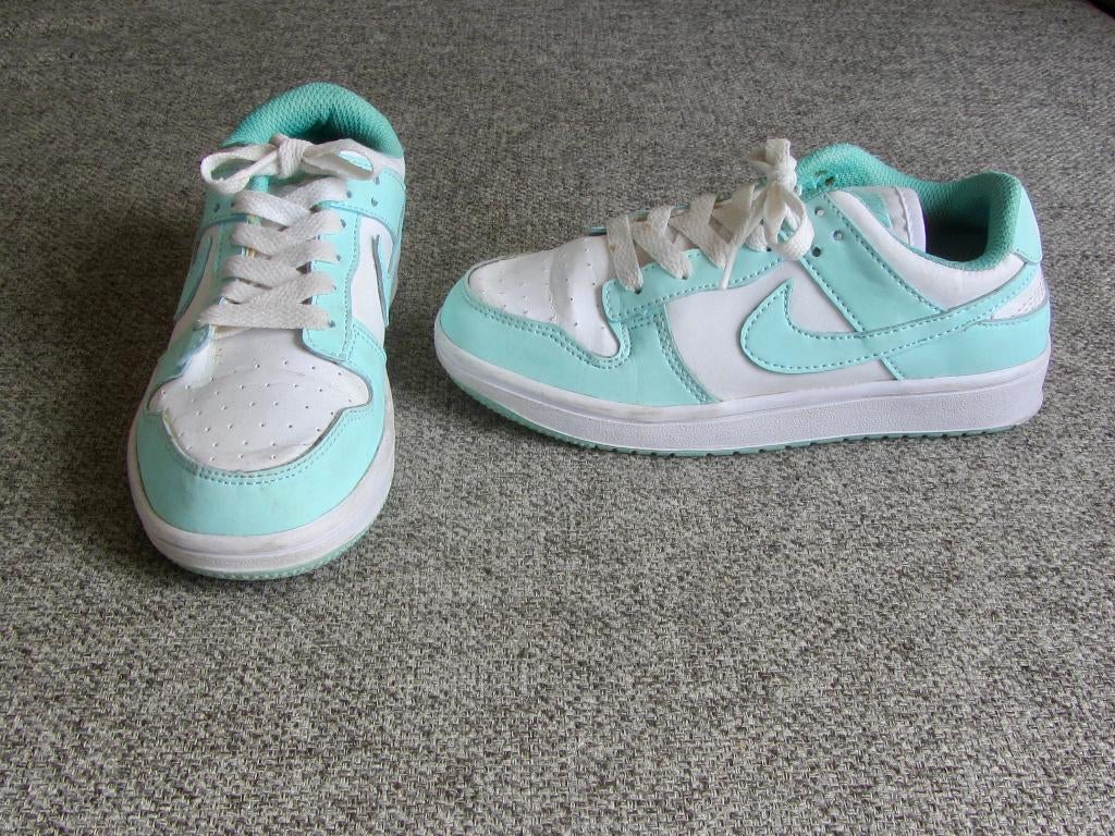 NIKE sneaker maat 33, NIKE, Meisje, Schoenen, Ophalen of Verzenden