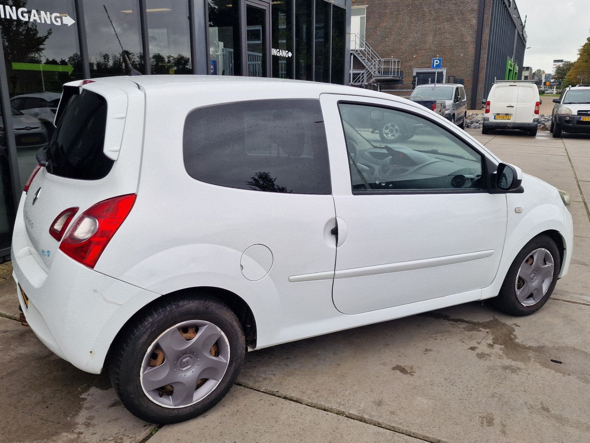 Renault Twingo 1.2 16V Collection - Airco - Elek ramen, Voorwielaandrijving, Gebruikt, Zwart, 4 cilinders