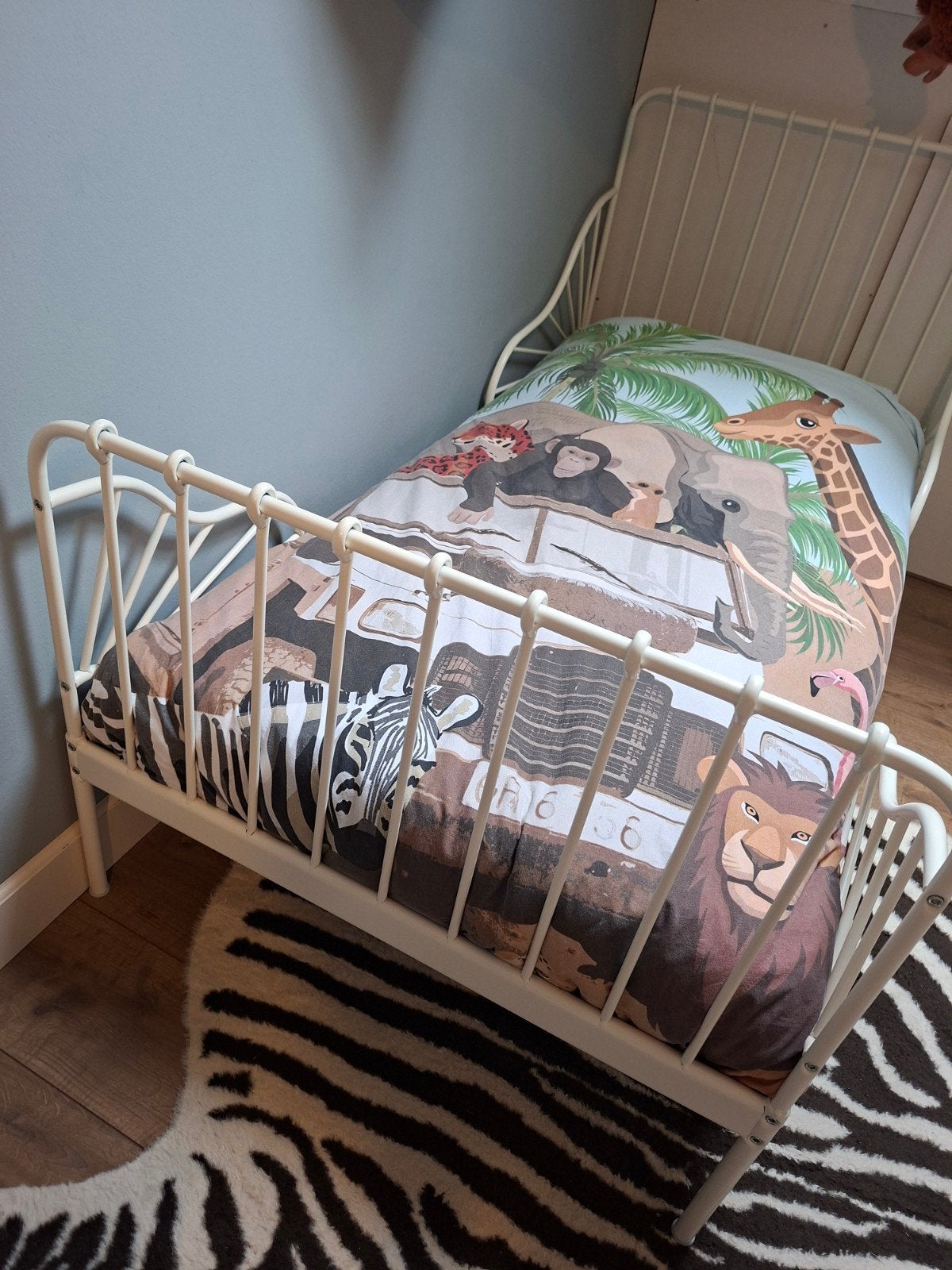 Wit metalen kinderbed met matras en lattenbodem, Lattenbodem, Gebruikt, 70 tot 85 cm, Ophalen of Verzenden