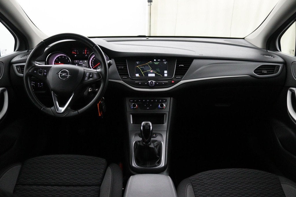 Opel Astra Sports Tourer 1.2 Edition*NAVI*ECC*CRUISE*CAMERA*, Voorwielaandrijving, Stof, Gebruikt, 1199 cc