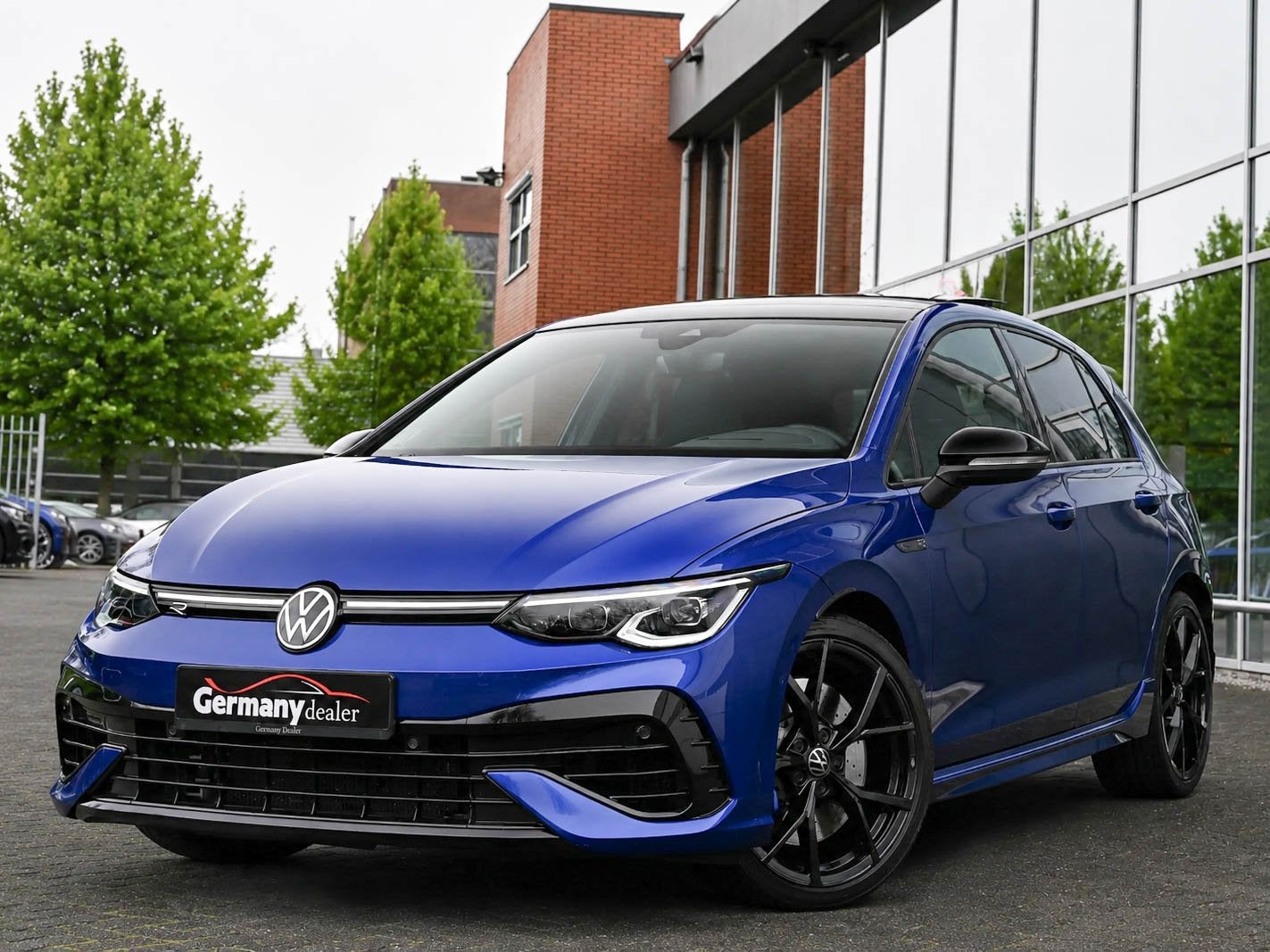 Volkswagen Golf 2.0TSI 320PK R 4Motion Pano H&K Akrapovic Dr, Auto's, Volkswagen, Gebruikt, Zwart, 4 cilinders, 1451 kg
