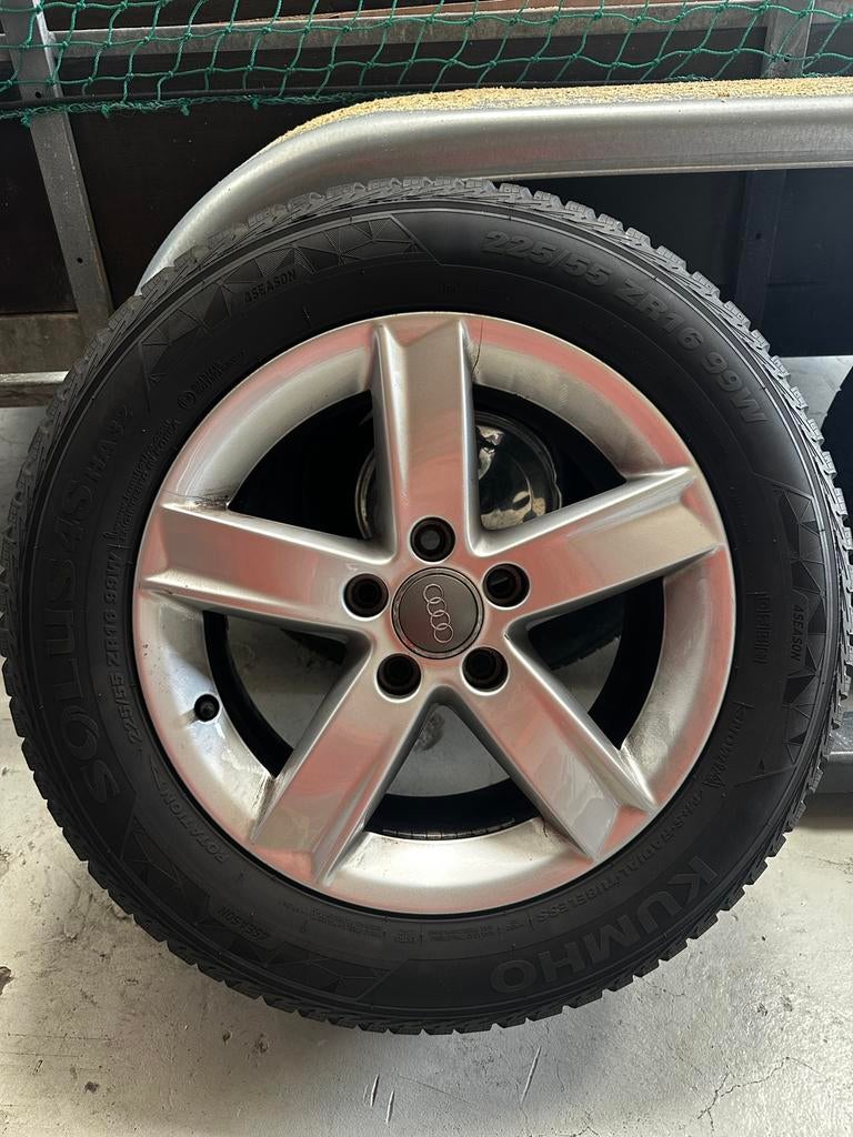 225/55 R16 99W 4season setNew Audi.WAG Prijs is bespreekbaar, Auto-onderdelen, Banden en Velgen, Ophalen, 16 inch, Banden en Velgen