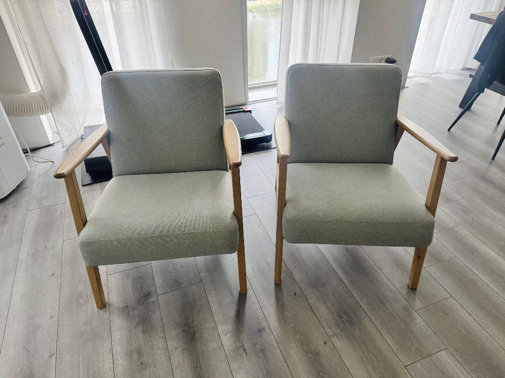 2x IKEA Ekenäset stoelen - 2 voor €175, 1 voor €100, Ophalen, Zo goed als nieuw, Minder dan 75 cm, 50 tot 75 cm