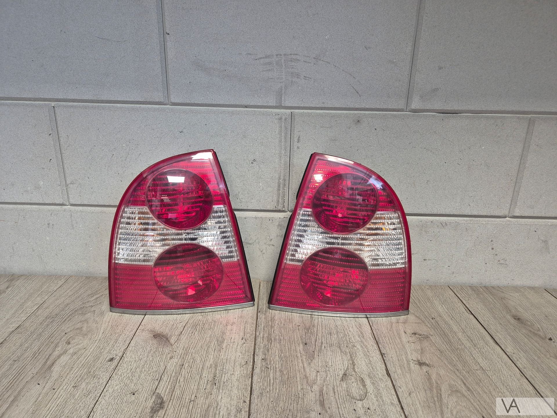 Achterlicht SET VW Passat W8 sedan chromen stripje ORIGINEEL, Gebruikt, -, Volkswagen, -