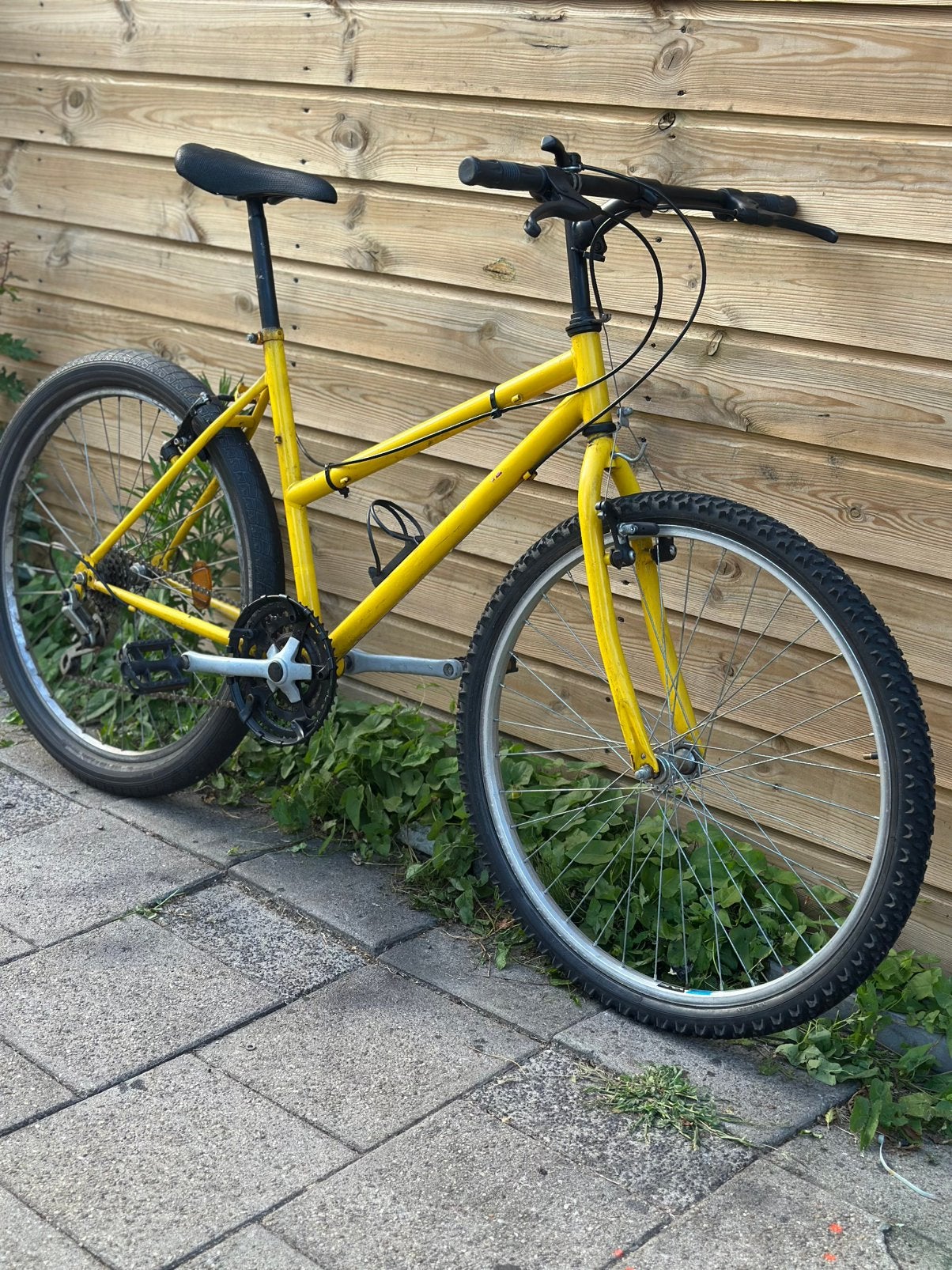 Gele fiets – 26 inch, 7 versnellingen, 2 handremmen, Ophalen, Terugtraprem, Handrem, 53 tot 56 cm