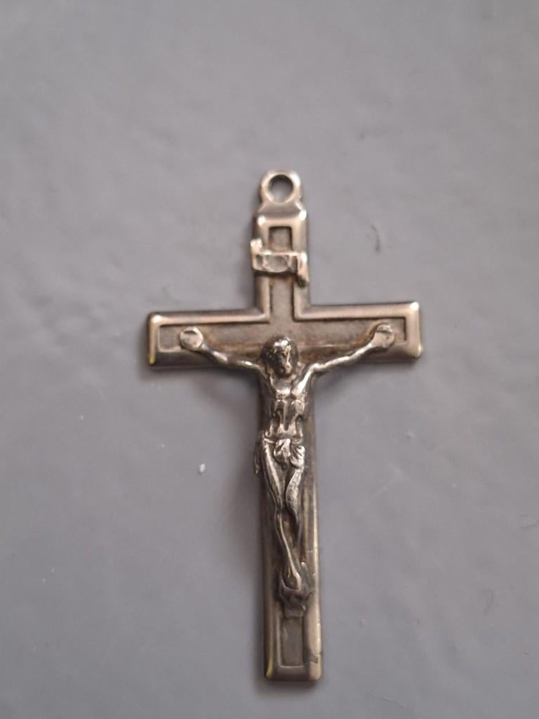 Jesus aan het kruis Lourdes, Verzenden