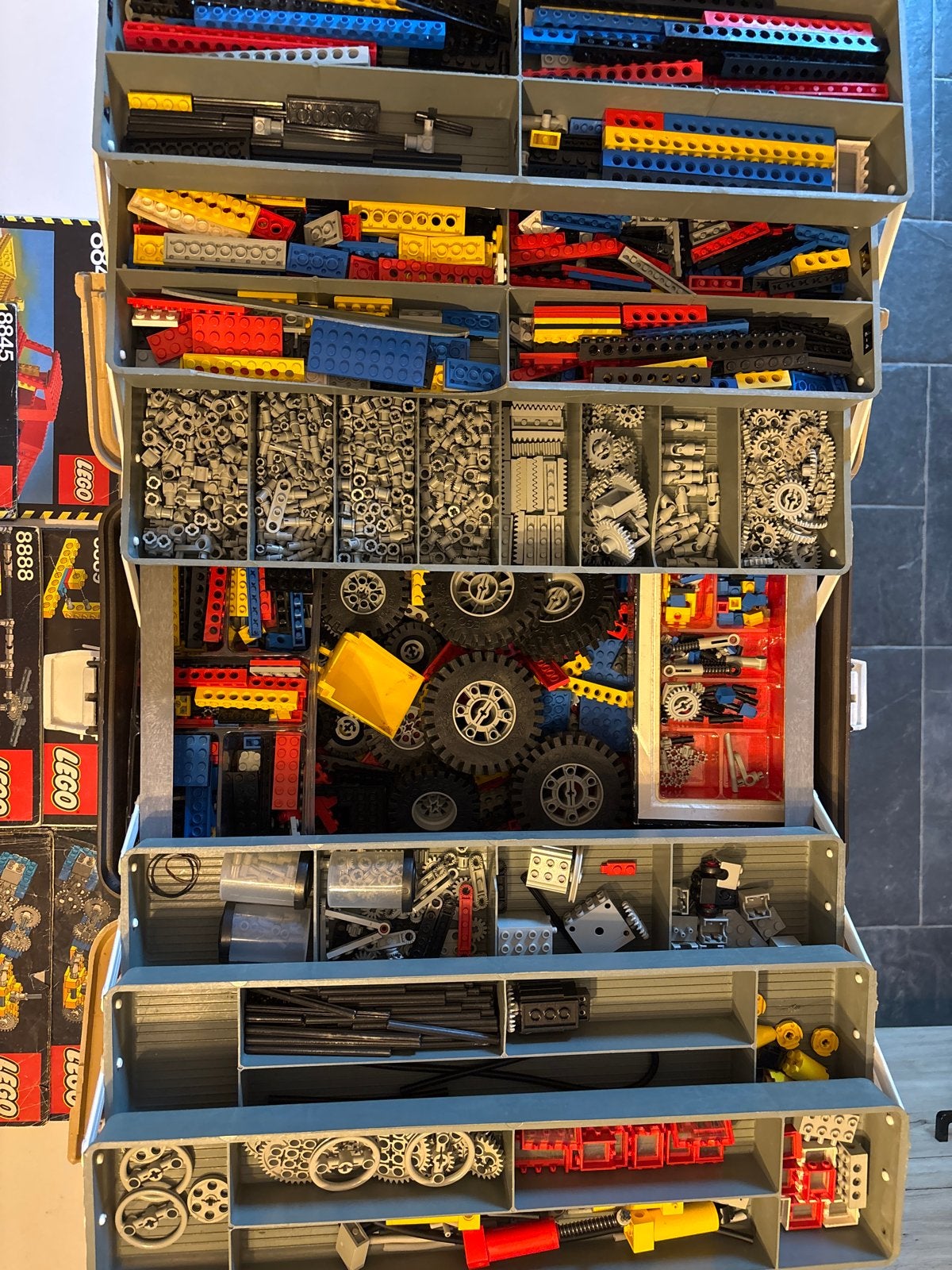 Diverse Technisch Lego in handige opbergdoos met boekjes, Ophalen, Gebruikt, Lego, Technic