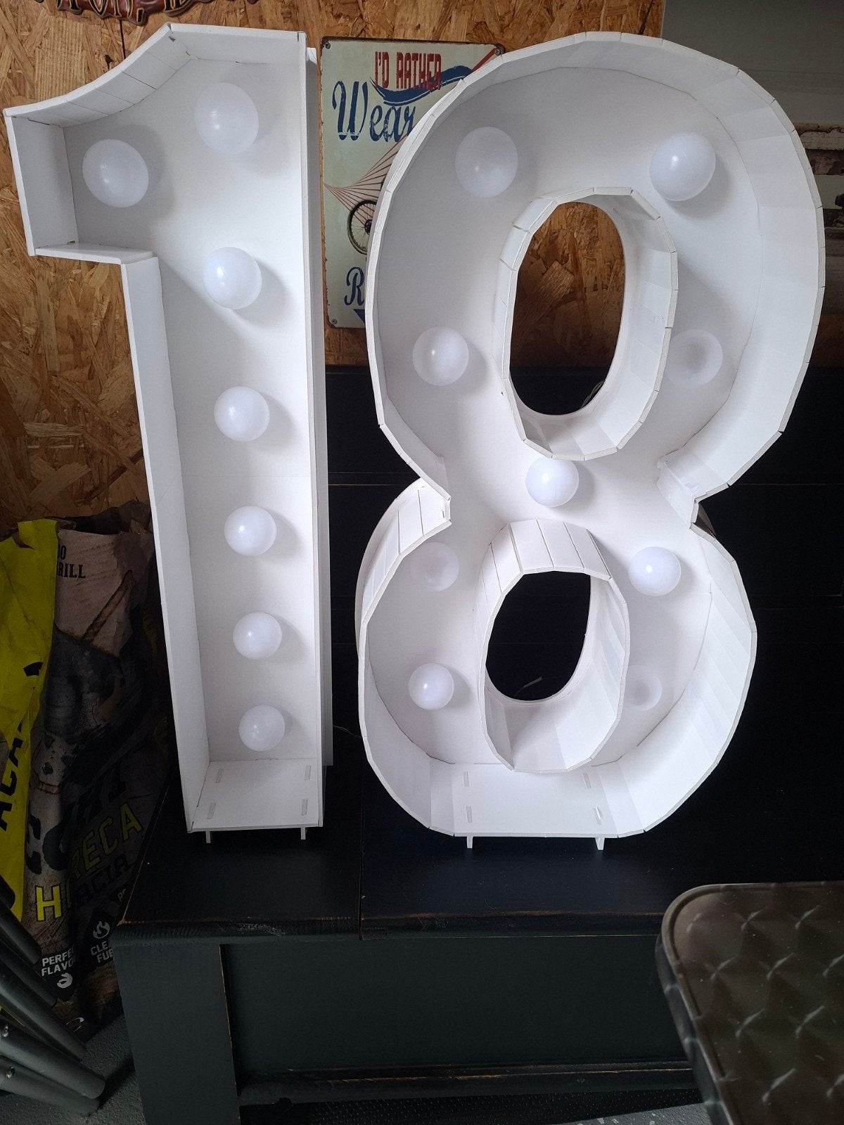 18 jaar feestpakket - Verlichting en decoratie, Hobby en Vrije tijd, Ophalen, Zo goed als nieuw, Feestartikel, Verjaardag