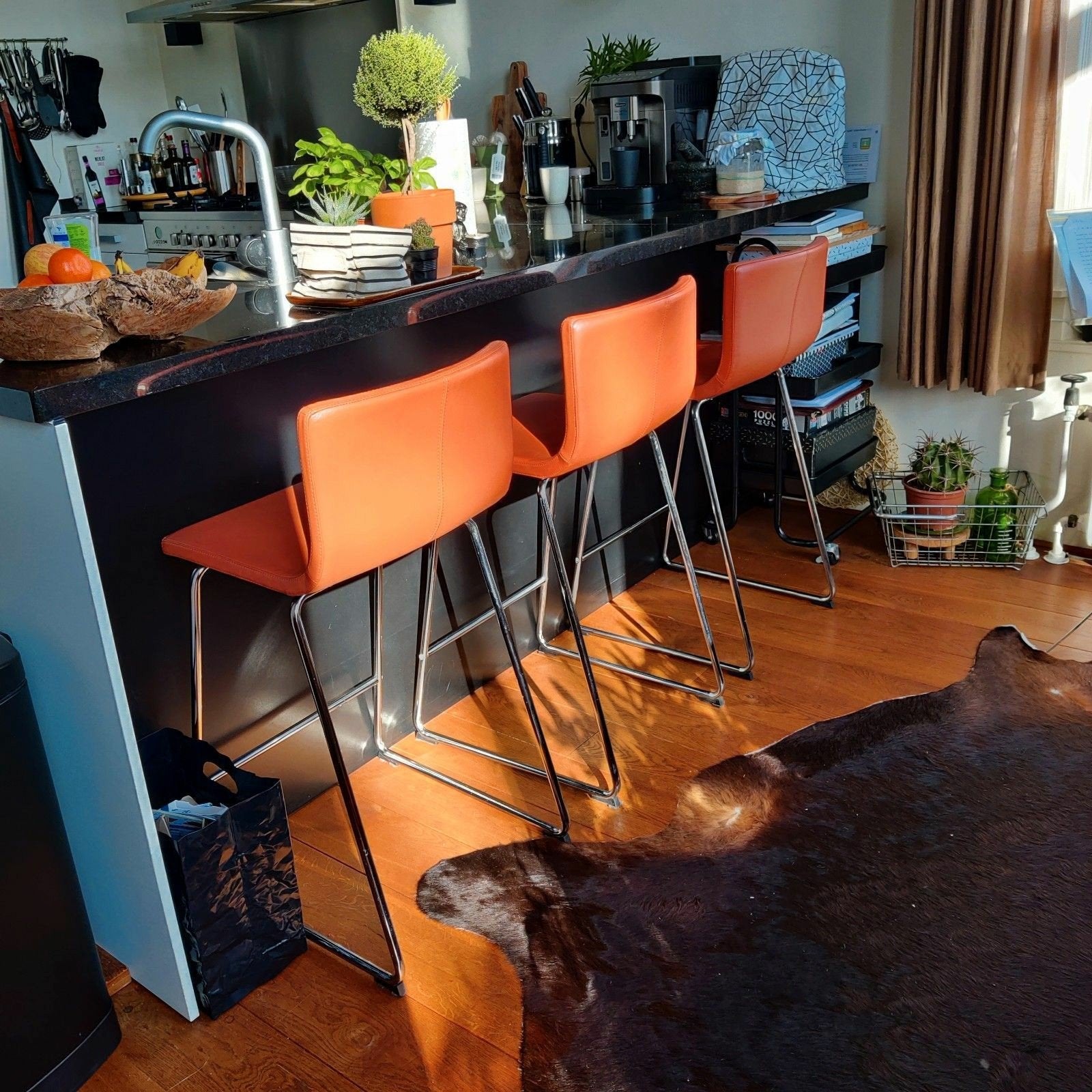 2 Cognac kleurige leren barstoelen ikea, Huis en Inrichting, Stoelen, Ophalen, Twee, Bruin, Leer