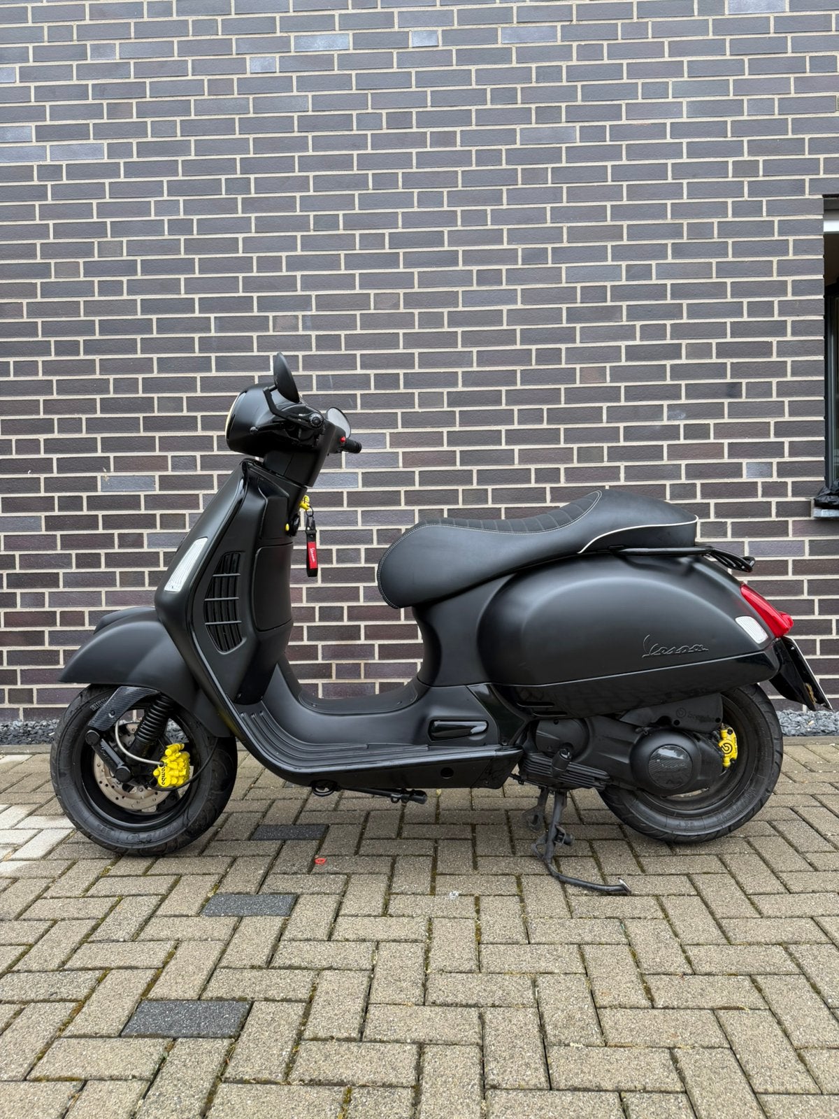 Vespa gts, Fietsen en Brommers, Scooters | Piaggio, Ophalen, Zo goed als nieuw, Benzine, Overige modellen