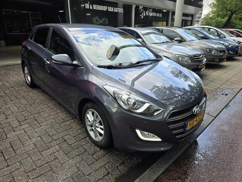 Hyundai I30 1.6 GDi GO! 2016 | 2E EIGENAAR | 12MND GARANTIE, Auto's, Hyundai, Voorwielaandrijving, Gebruikt, 4 cilinders, Parkeersensor