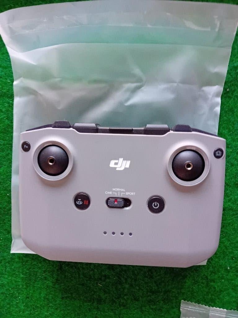 DJI mini/mavic 4   /air 3  /neo 1,2/FLIP (  RC N2), Hobby en Vrije tijd, Ophalen of Verzenden, Zo goed als nieuw, Overige typen