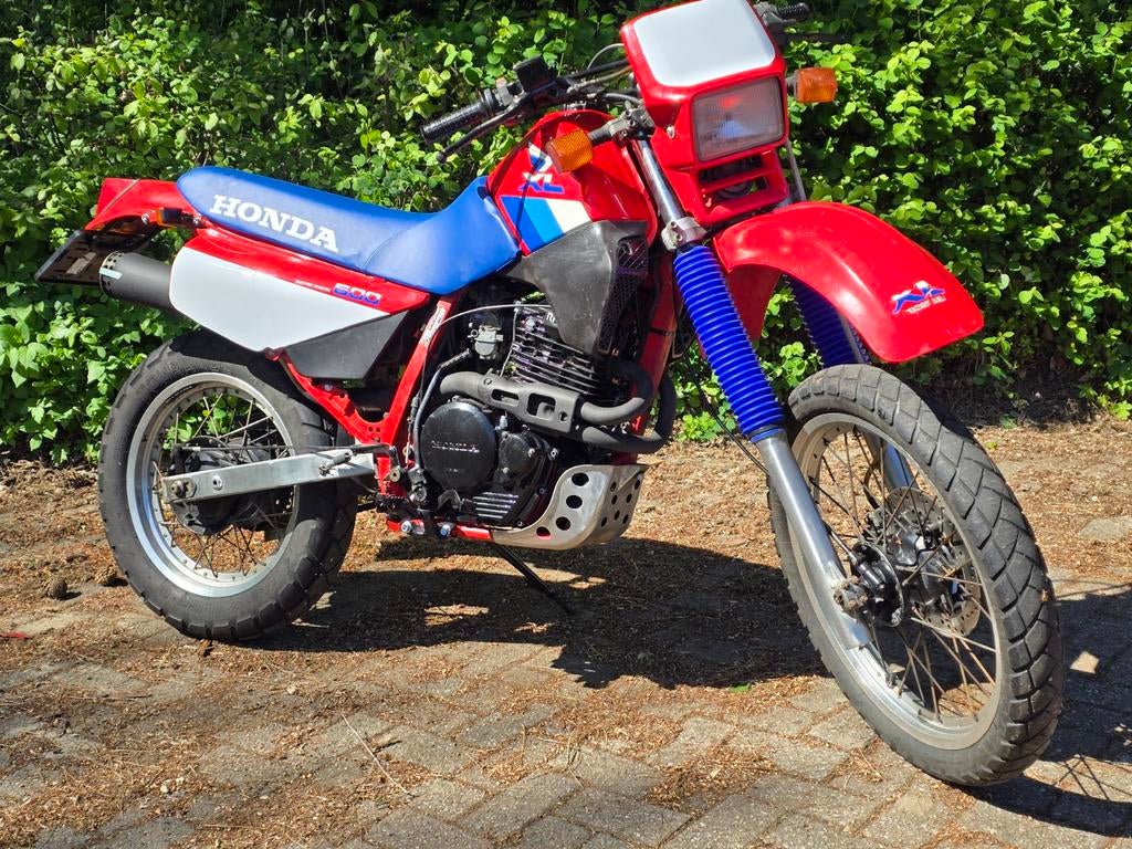 Gereseveerd Honda XL600RM - 1986 - Zeer mooie staat, Motoren, Motoren | Honda, Motorrijbewijs A, Gebruikt, Particulier, Meer dan 35 kW