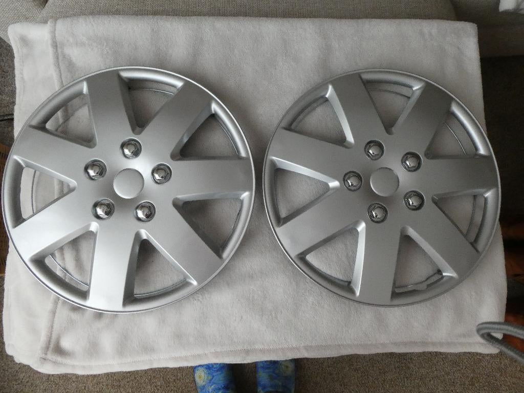 Wieldoppen zilverkleurig, Ophalen of Verzenden, Nieuw, Mazda