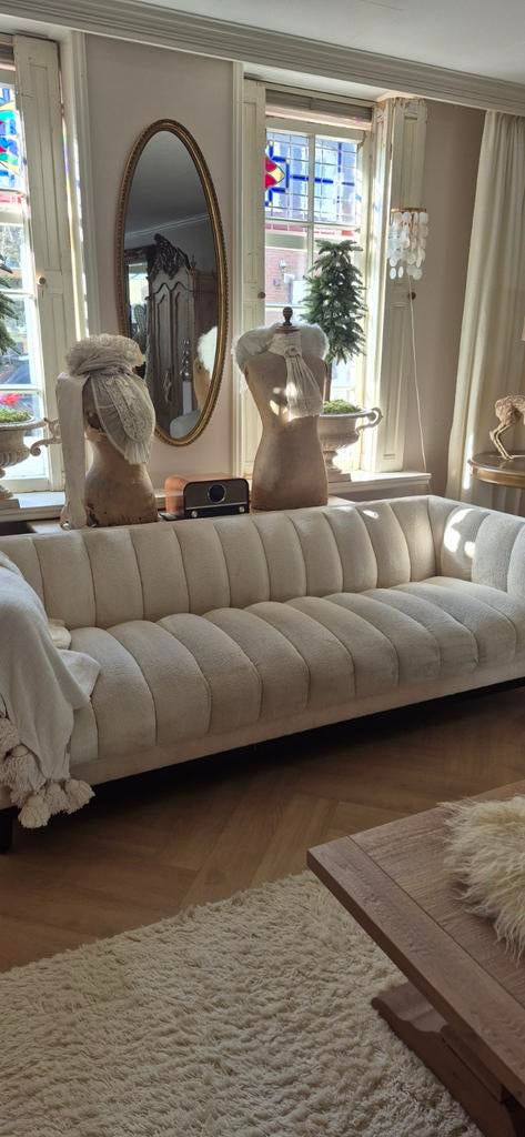 Z.g.a.n witte bank met twee stoeltjes, Huis en Inrichting, Banken | Sofa's en Chaises Longues, Ophalen of Verzenden, Zo goed als nieuw