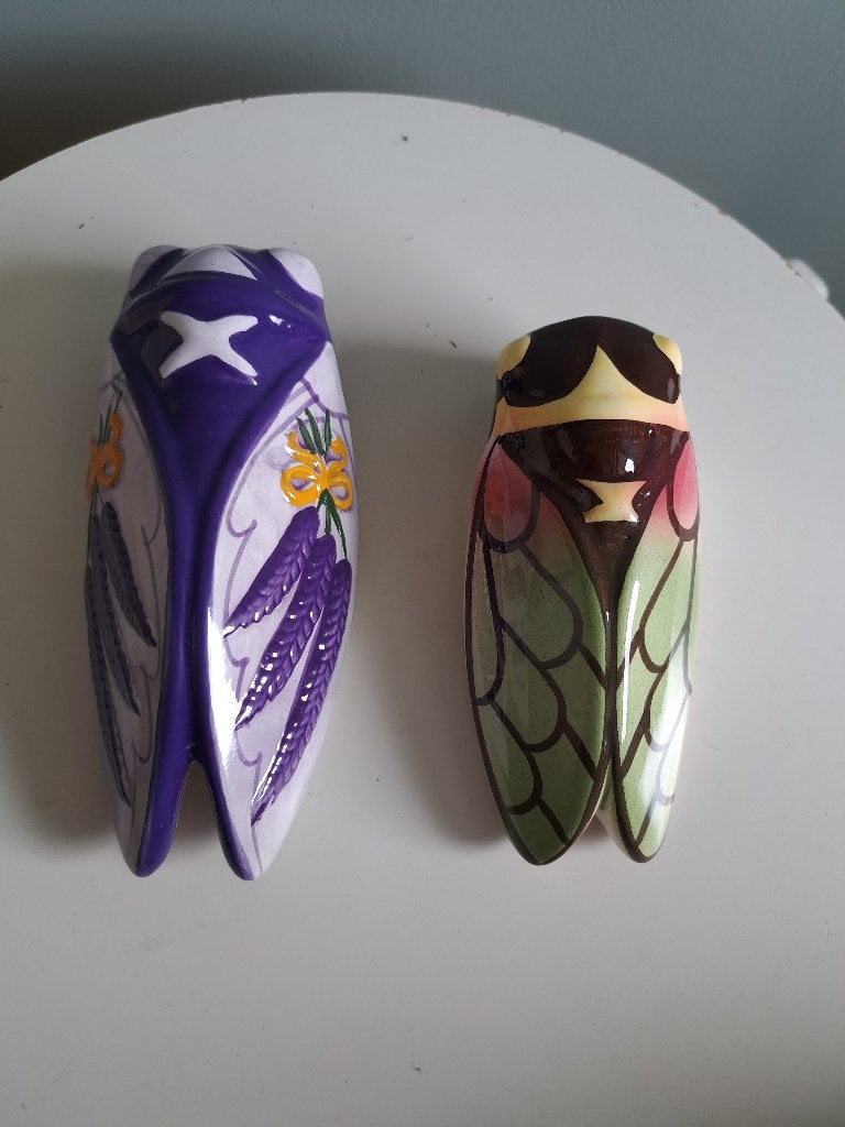 Vintage cicade muurvaasjes wandvaasjes majolica  Frankrijk, Ophalen
