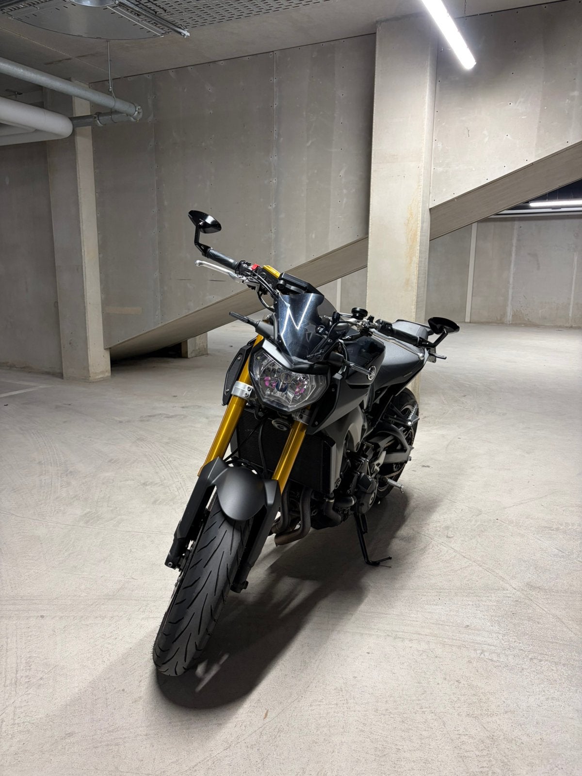 Yamaha MT-09 | 2014 | Lage km stand | Veel extra | Akrapovic, Occasion, Motorrijbewijs A, 3 cilinders, Particulier