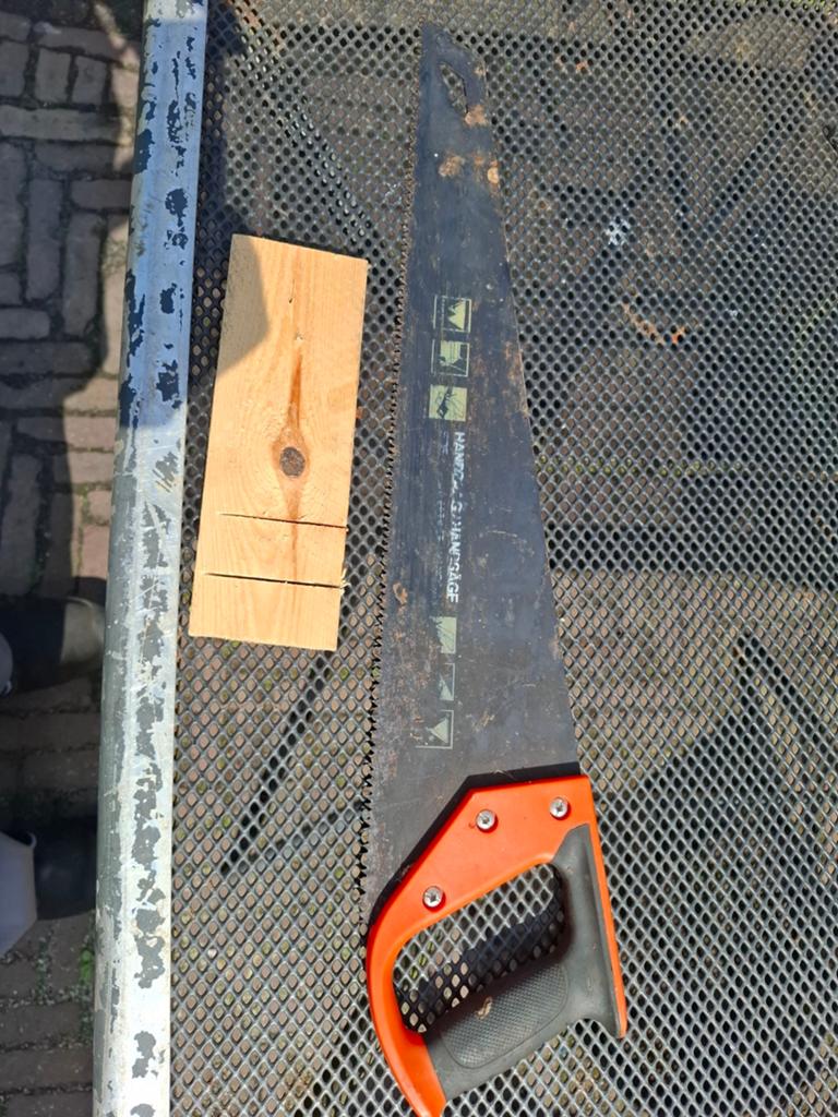 Handzaag voor droog hout, voor de huttenweek bijvoorbeeld, Ophalen, Gebruikt, Handzaag, Werkmann