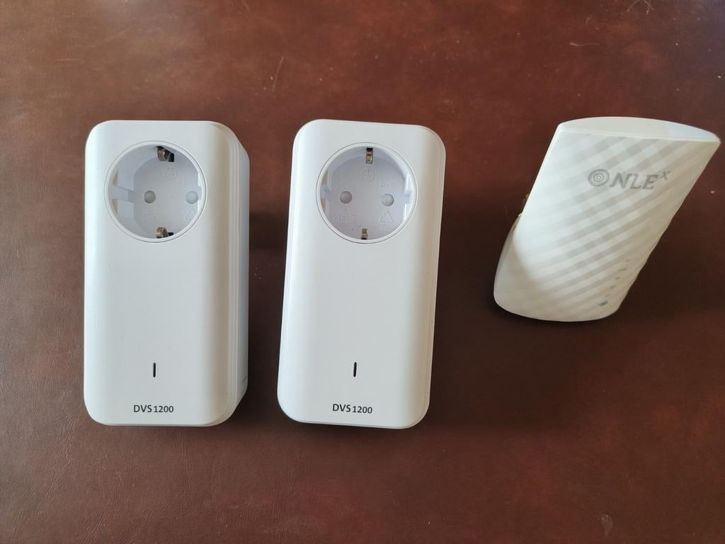 Devolo dLAN 1200 + TP-Link wifi extender, Computers en Software, Routers en Modems, Gebruikt, Router, Ophalen of Verzenden