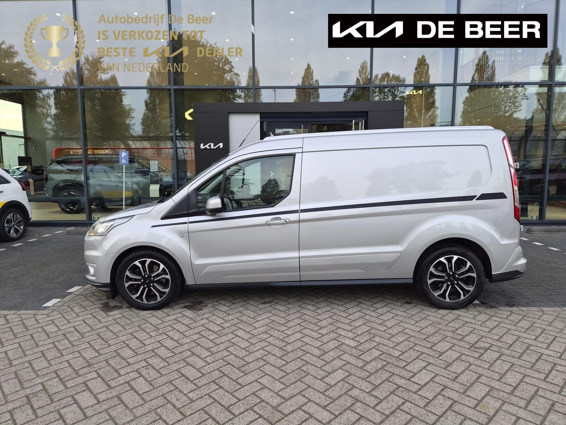 Ford Transit Connect L2 1.5 EcoBlue 100pk Automaat Sport Nav, Automaat, Gebruikt, 4 cilinders, Leder en Stof
