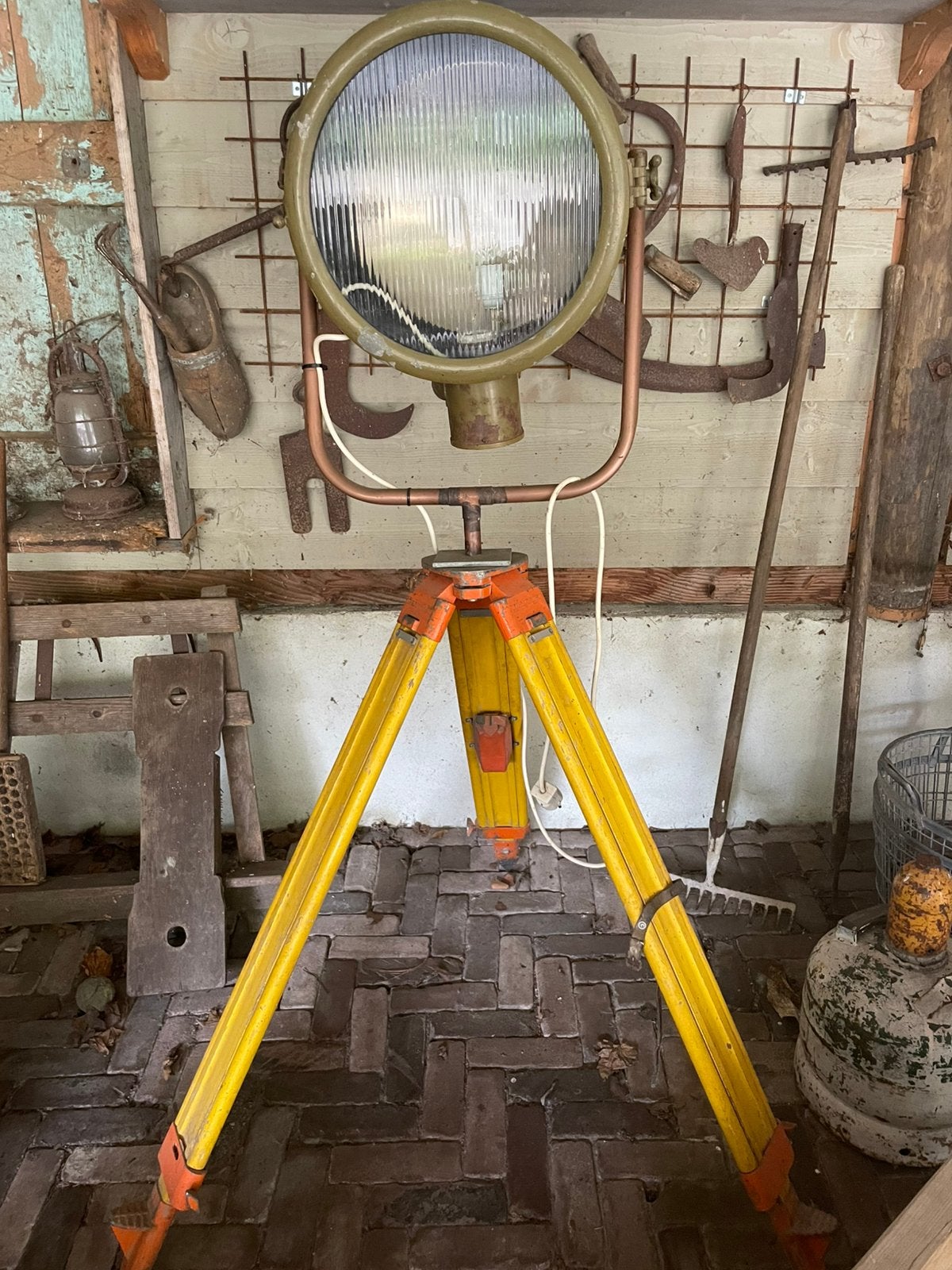 lamp voor  in de Bar is  gemaakt voor een torpedo jager, Huis en Inrichting, Barren, Ophalen, Gebruikt