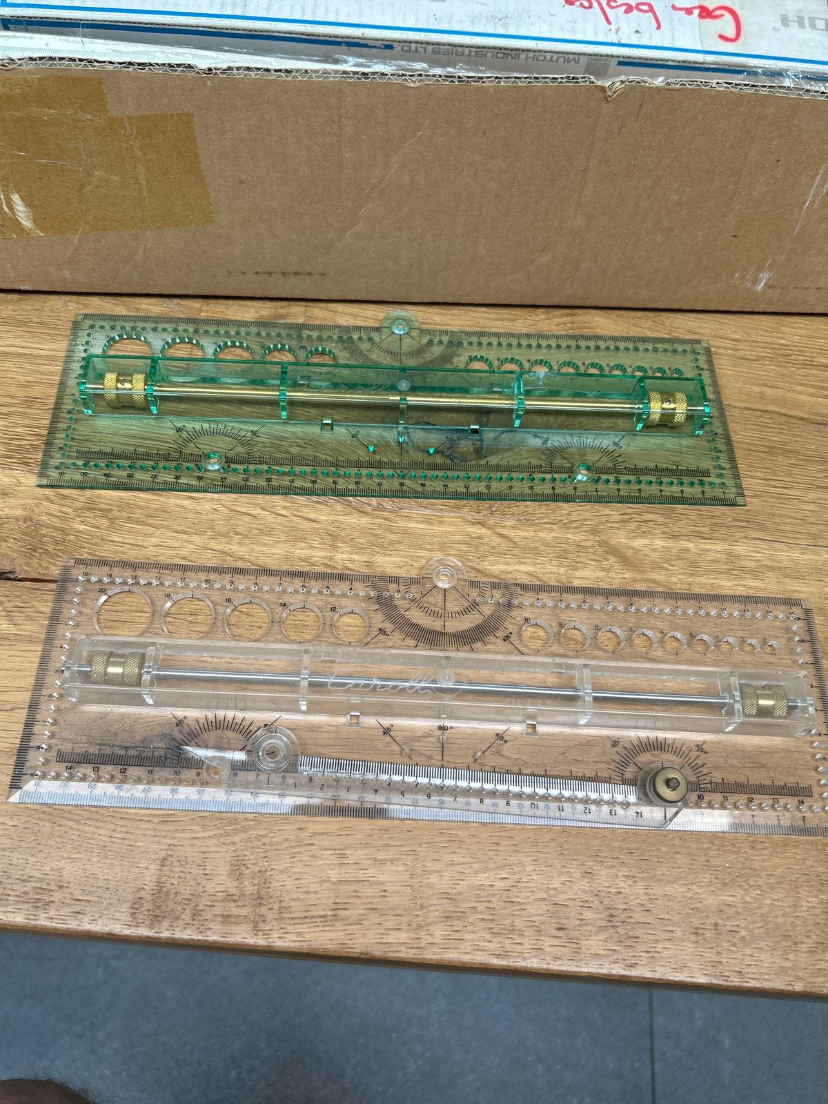 Caroll Translateur Universeel Tekenliniaal Set, Doe-het-zelf en Verbouw, Tekentafels, Ophalen, Gebruikt, Minder dan 130 cm