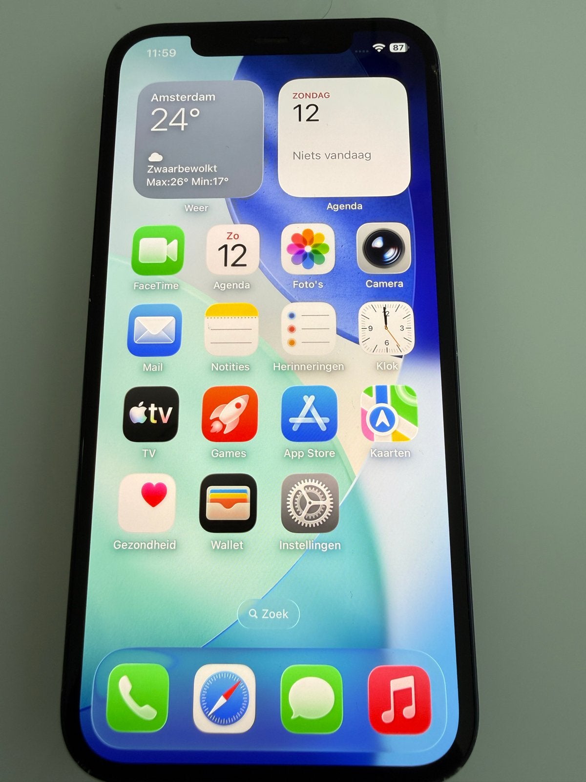 Nette Apple iPhone 12 Zwart - 100% Batterijconditie, Telecommunicatie, Mobiele telefoons | Hoesjes en Frontjes | Apple iPhone