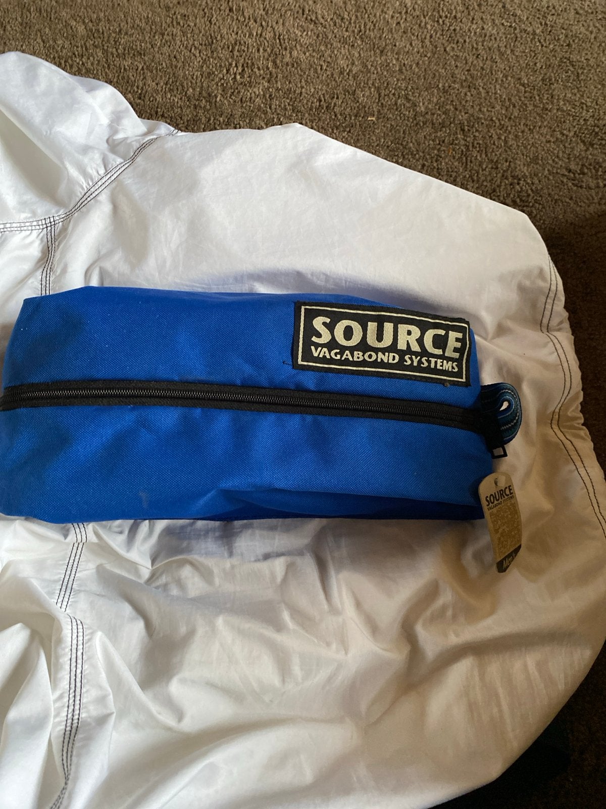 Source Slippers Maat 43 - Nieuw en Ongebruikt, Ophalen of Verzenden, Nieuw, Slippers