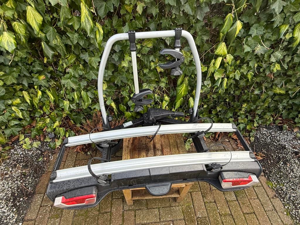 Originele Thule Volvo fietsendragen voor e-bike, Auto diversen, Ophalen, Elektrische fiets, Zo goed als nieuw, 2 fietsen