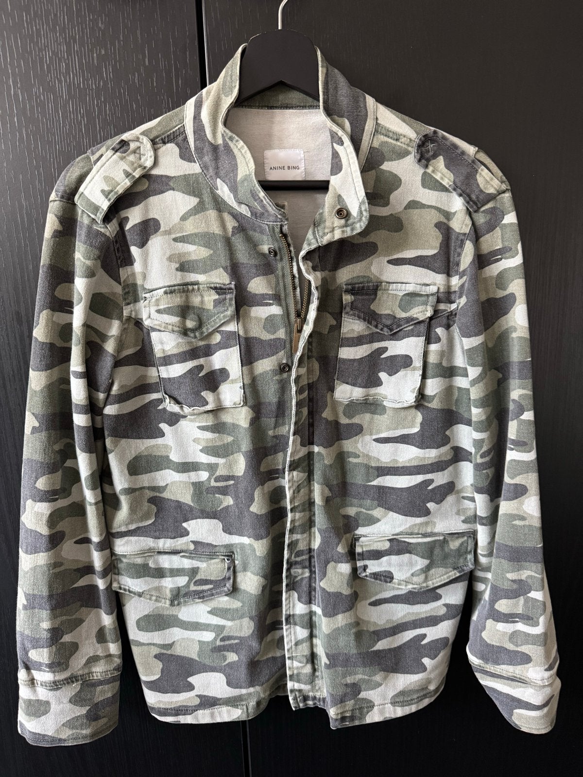 Anine Bing Camouflage Jasje maat S, Kleding | Dames, Ophalen of Verzenden, Zo goed als nieuw, Maat 38/40 (M), Groen